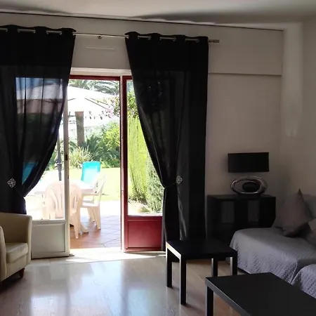Valescure Prestigious Residence, 3 Golf Courses, & Sea דירה *
